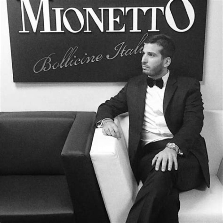 Death And Obituary RIP ·