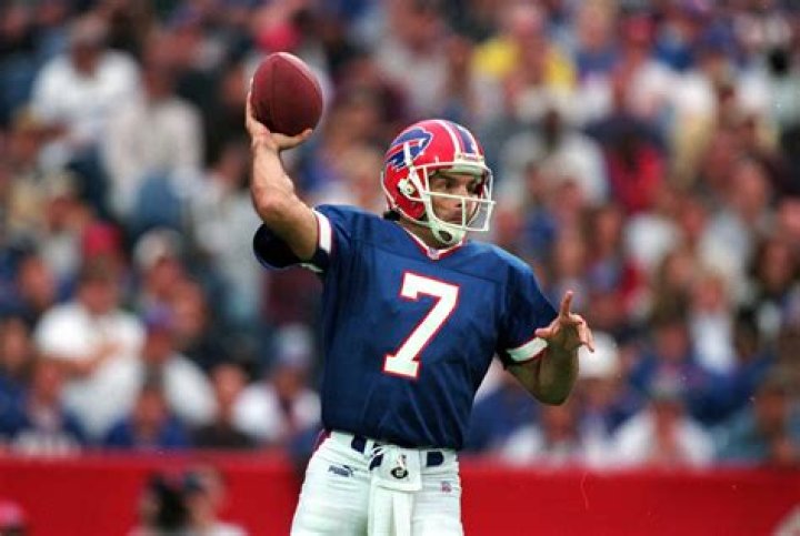 Doug Flutie ·