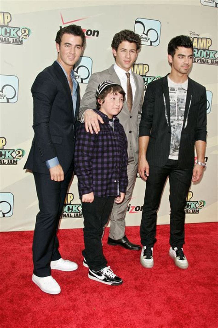 Frankie Jonas: Beyond The Spotlight