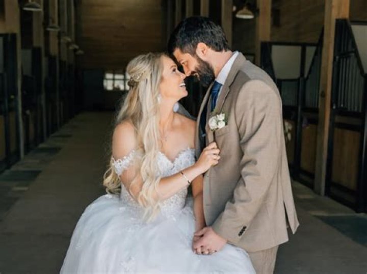 Is Amberley Snyder boyfriend? Celebrity.fm #1 Official Stars, Business & People Network, Wik ·