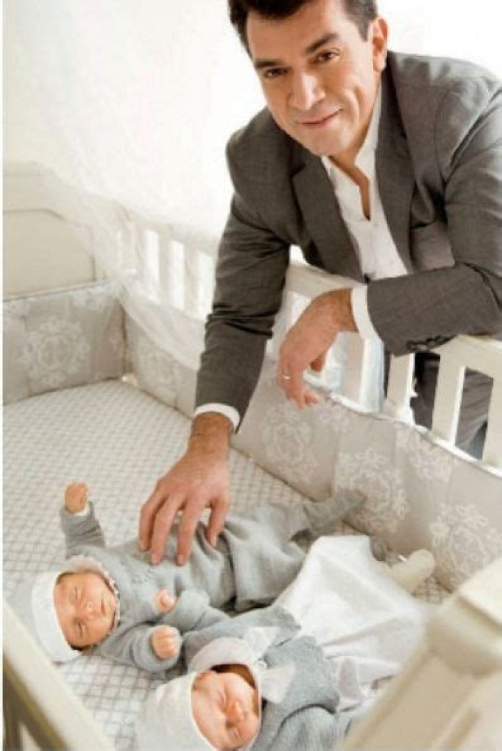 Jorge Salinas And Elizabeth Alvarez