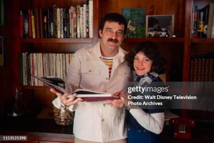 Julie Cobb Victor French