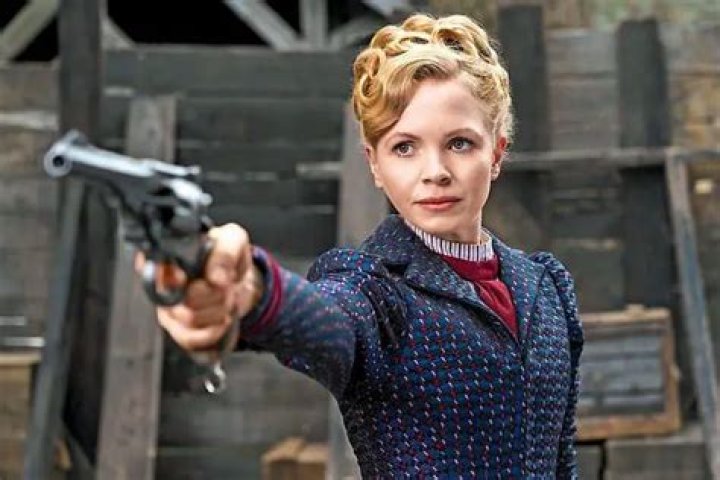 Kate Phillips: Wiki, Bio, Height, Weight, Wife and Details