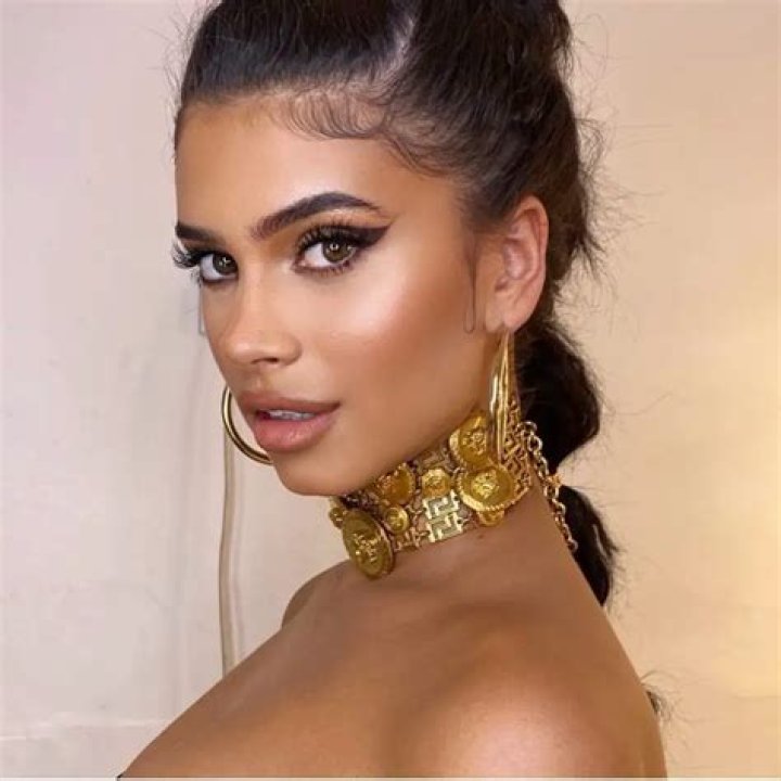 Lucciana Beynon: Wiki, Bio, Height, Age, Boyfriend, Net Worth, Ethnicity