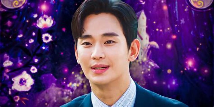 Uncover The Enchanting World Of Kim Soo-hyun's Love Life