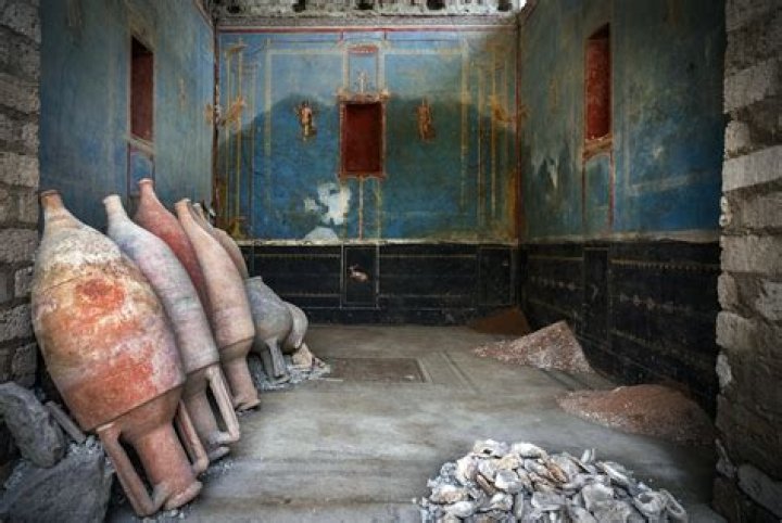 Unveiling The Secrets Of Burger Benches: Discoveries And Insights