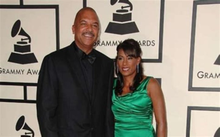 Who Is Pat Harvey Husband?