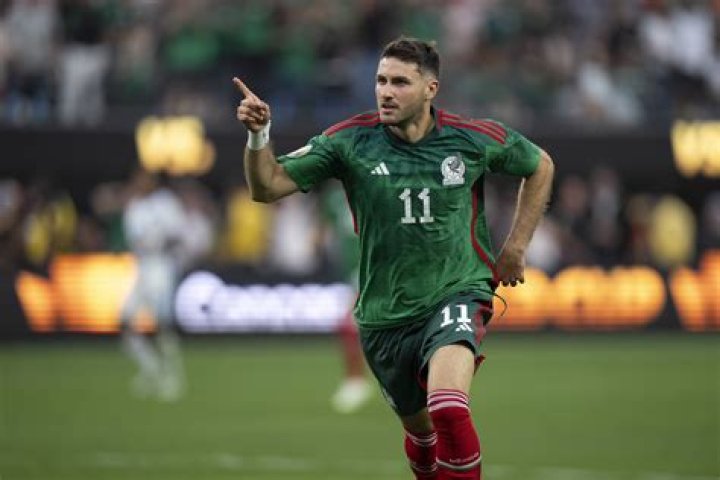 Who Is Santiago Gimenez Mother?