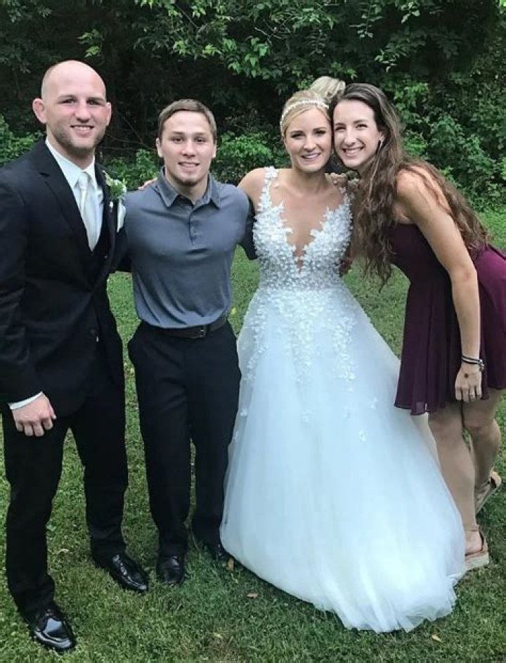 Wrestler Spencer Lee Girlfriend Emilee Bradley Parents And Siblings