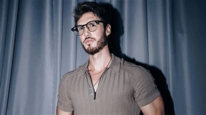 Zac And Elizabeth's Love Journey: Unraveling The Truth