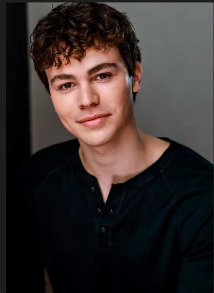 Zackary Arthur's Relationships: Uncovering The Hidden Truths